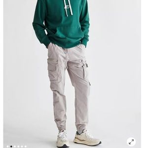 UO Standard Cloth Technical Cargo Jogger - Men's S; Fits like Women's S